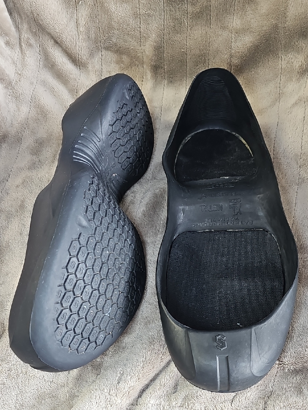 Black Cleatskin Cover For Cleats Size XL Rubber Protector